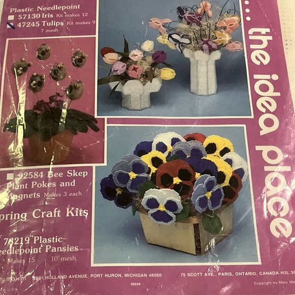 Mary Maxim Plastic Needlepoint Pansies Kit Spring Craft No 78219 - Picture 1 of 8